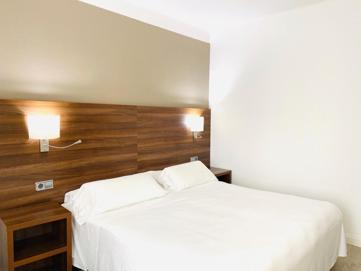 Hotel Carbonell ยันซา ภายนอก รูปภาพ