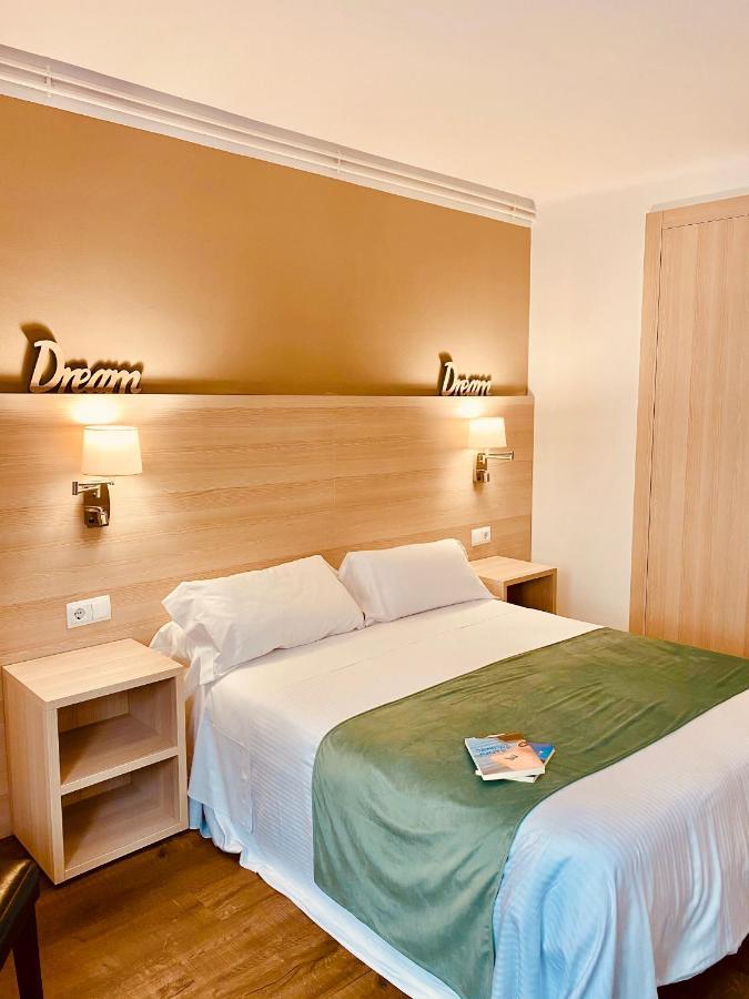 Hotel Carbonell ยันซา ภายนอก รูปภาพ