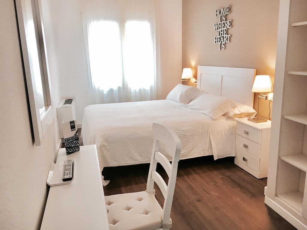 Hotel Carbonell ยันซา ภายนอก รูปภาพ